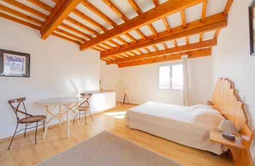 Quincie-en-Beaujolais House | Panda Home