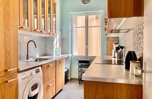 Quartier du Port Apartment | Panoramic Sea/City View 2 bedroom apartment
