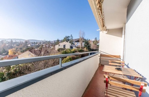 Montjuzet Apartment | PANORAMIC VIEW * WIFI* BETWEEN CITY AND NATURE