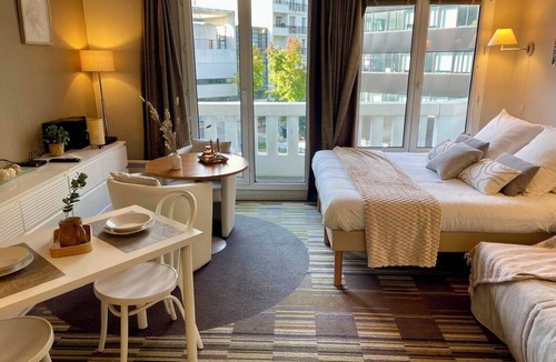 Saint-Lambert Apartment | Paris Porte de Versailles Cosy Lodge 2 Appart parking wifi 4 pers