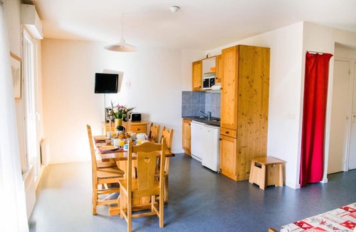 Avrieux Apartment | Parking, tv, ski locker, 53m², La Norma