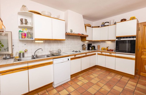 Vaison-la-Romaine House | Peace and space in Vaison-la-Romaine for 16 people.