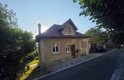 Maiche Apartment | Peaceful apartment for 1 to 4 people, 2 steps from the town center.