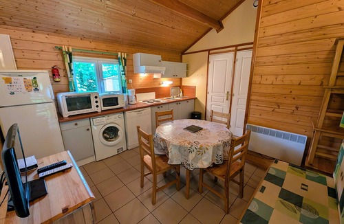 Travexin Cottage | Peaceful chalet for 6 people in the heart of nature