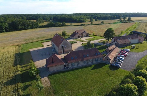 Montbeugny Cottage | Peaceful cottage for 4 guests with garden in Montbeugny
