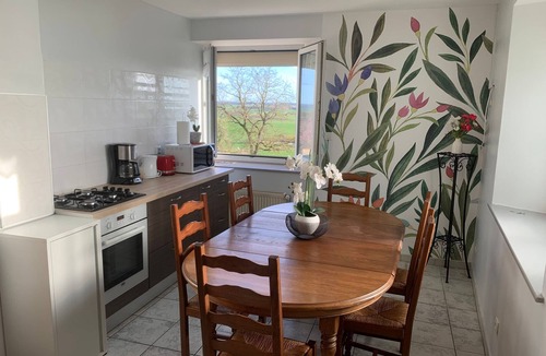 Mont-l'Etroit Cottage | Peaceful retreat in Mont-l'Étroit near historical sites