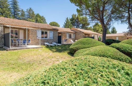La Roque-sur-Pernes House | Peaceful stone house in Provence