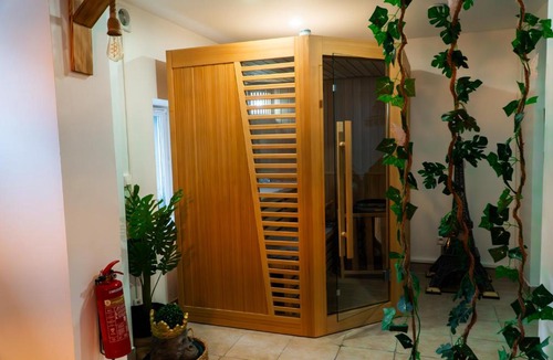 Vieux-Charmont Apartment | Perle d'eau-Love Room-Jacuzzi-Sauna-Proche Montbéliard et Belfort