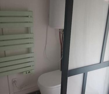 Saint-Honore-les-Bains House | Petite maison studio cosy avec jardin