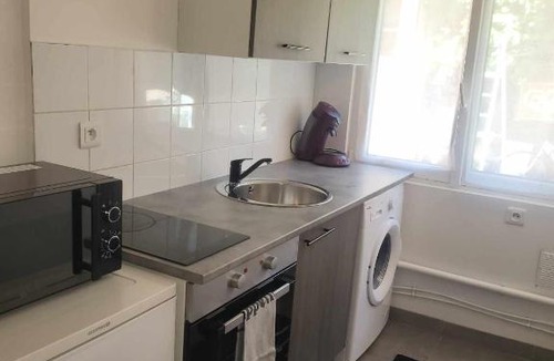 Juvisy-sur-Orge Apartment | Petite maison Juvisy, Orly 7 min, Paris 15min