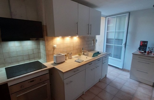 Pierrelatte House | PIERRELATTE 2020 MAISONETTE OF 100 M2 WITH TRERRASSE, park and lake nearby