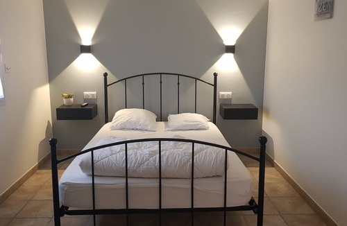 Visan Cottage | PIERRES BLANCHES Studio
