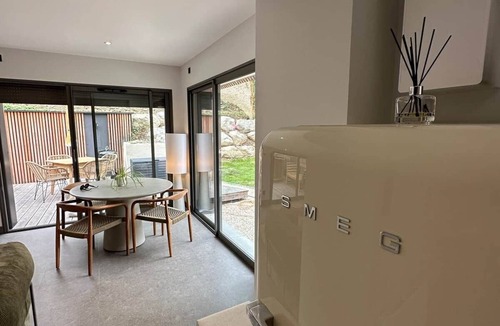 Vesoul House | Pigeonnier centre-ville avec bain nordique privé