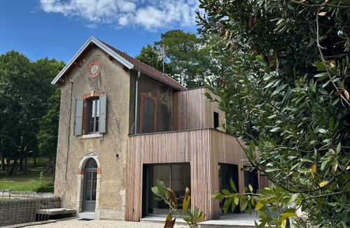 Vesoul House | Pigeonnier centre-ville avec bain nordique privé