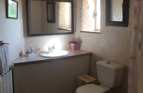 Sauzet Bed & Breakfast | Pink Room with Pool and Garden
