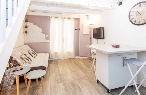 Les Arceaux Apartment | Pleasant, quiet duplex in the center of Montpellier