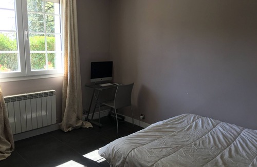 Marcoussis House | Pool Villa 20 min from Paris