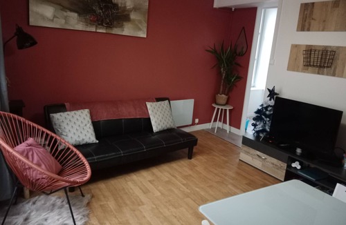 Luxeuil-les-Bains Apartment | Pounette, T3 apartment center/Luxeuil thermal baths