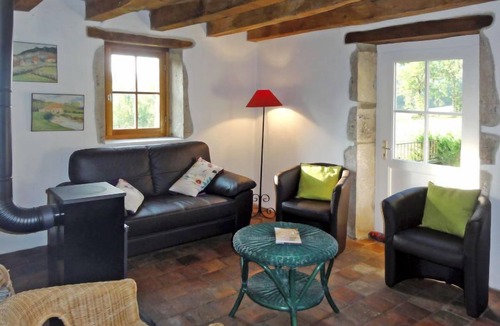 La Grande-Verriere House | Premier gîte de Bouton by Interhome