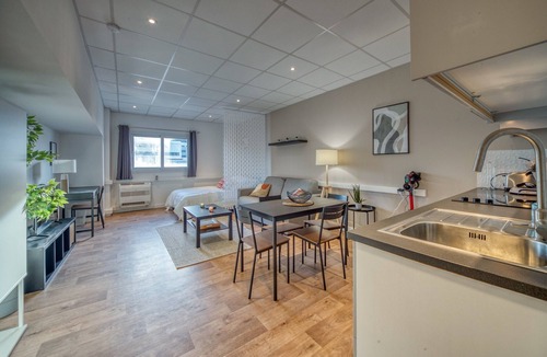 Saint-Martin-d'Heres Apartment | Premium 1-Bedroom Apartment – Cozy & Comfortable with Wi-Fi and Air Conditioning