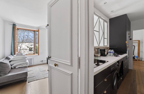 Gentilly Apartment | Premium 1BR flat with direct access to the RER B
