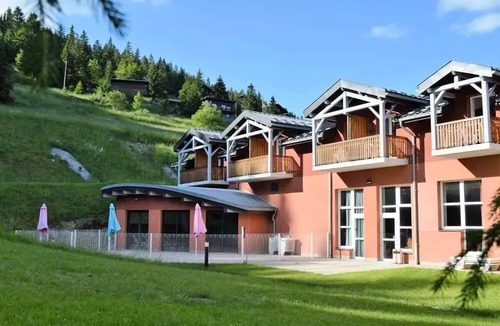 Bois-d'Amont Hotel | Premium Room for 2 People - Full Board