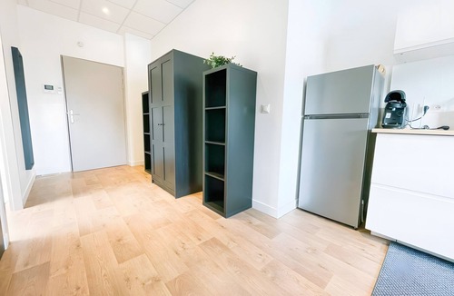 Saint-Martin-d'Heres Apartment | Premium Studio – Modern, Functional with Wi-Fi
