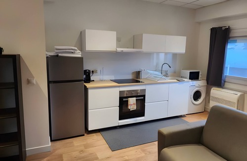 Saint-Martin-d'Heres Apartment | Premium Studio – Modern, Functional with Wi-Fi