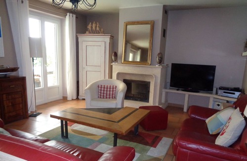 Aubignan Villa | Pres des Dentelles de Montmirail /Ventoux, Quiet, Nature, 6 people, swimming pool