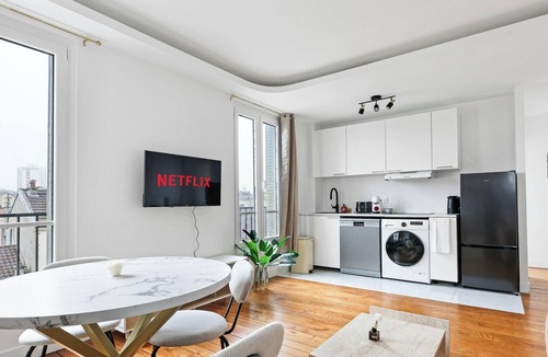 Petit-Ivry Apartment | Prestige et sérénité aux portes de Paris