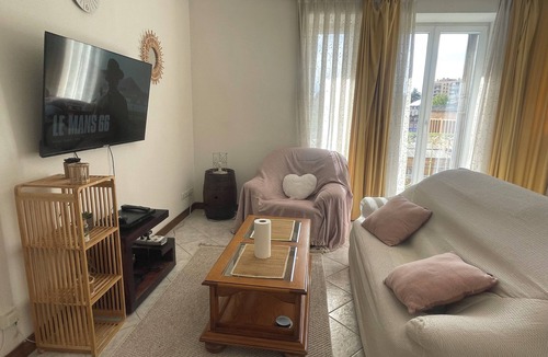 Belfort Apartment | Pretty F3 with view of Belfort-Centre station