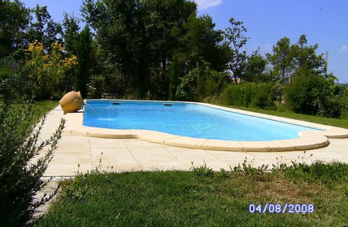 Mollans-sur-Ouveze Villa | Pretty Provencal villa at the foot of Mont Ventoux with heated pool
