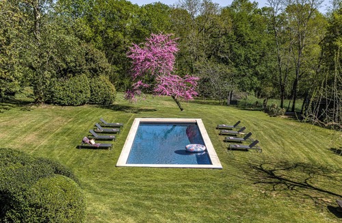 Sainte-Alvere Villa | Private estate for 20 people with a heated pool. Week available in July!