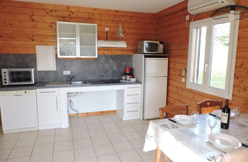 Peyrusse-Grande House | Private Jacuzzi Spa - Private swimming pool (summer) - Air conditioning - Chalet Mélèze Gers