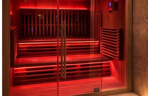 Poitiers Apartment | Private spa suite with Jacuzzi, sauna, sensory shower, Japanese massage chair