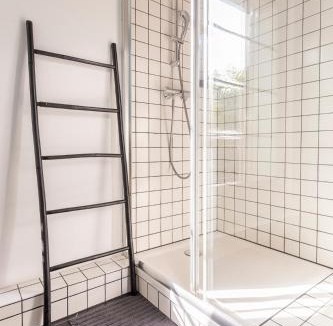 Chennevieres-sur-Marne Villa | Privatelodge - Villa avec Piscine en bords de Marne