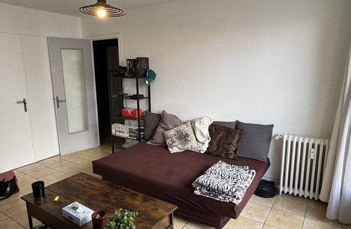 Le Kremlin-Bicetre Apartment | Proche du centre de Paris ! Appartement calme de 45m2 avec balcon