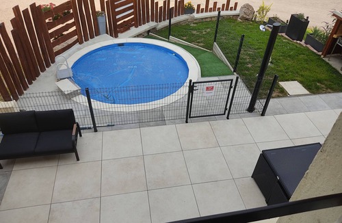 Hadol House | Propriété de Campagne Rénovée Avec Piscine, Sauna Privés