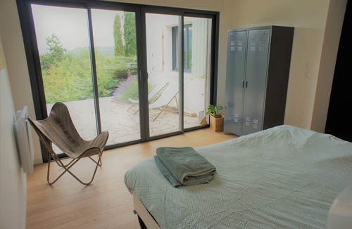 Dieulefit Villa | Provencal farmhouse with view (access piedmont village)