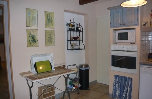 Mornas House | Provencal farmhouse with pool and landscaped garden, Orange nearby.