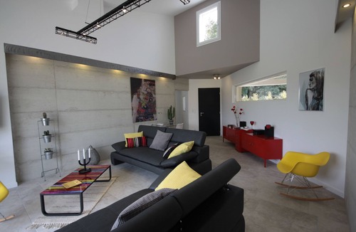 Grignan Villa | Provence-contemporary air-conditioned villa 6pers-plain pied-vue-private pool-3bed