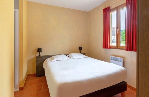 Lacapelle-Marival House | Quaint Holiday Home in Lacapelle with Private Terrace