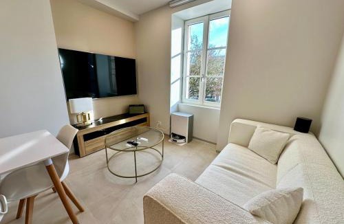 Chenove Apartment | Quiet & air-conditioned apartment 5 minutes from Dijon