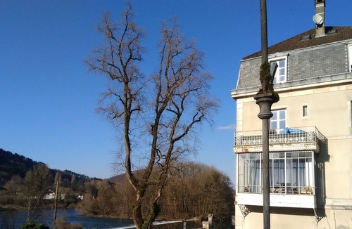 Beure Apartment | Quiet apartment on the banks of the Doubs