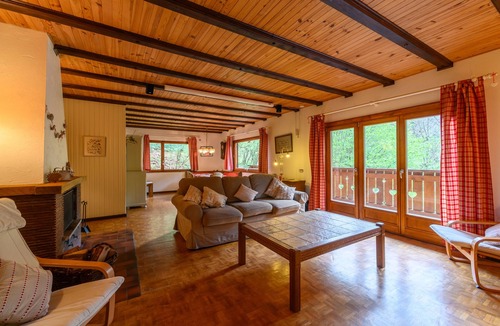 Mittlach Ski Chalet | Quiet chalet in the mountains 'Les Airelles' with Private Terrace and Wi-Fi