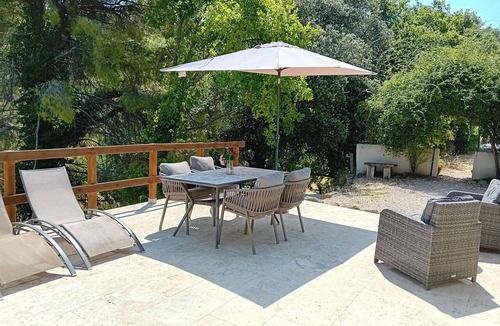 La Roque-sur-Pernes Cottage | Quiet cottage in the countryside facing Mont Ventoux