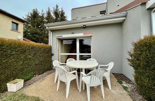 Cayres Cottage | Quiet cottage near Puy-en-Velay, 2 bedrooms, close to Lake Bouchet