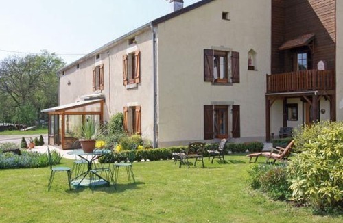 Francalmont Cottage | Quiet countryside house with large orchard