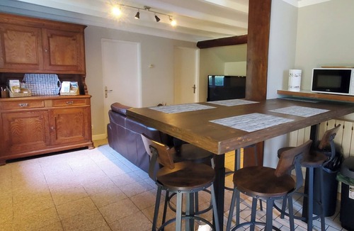 Paroisse Saint-Walburge House | Quiet house for 4 people, games area, private bowling green, table tennis.