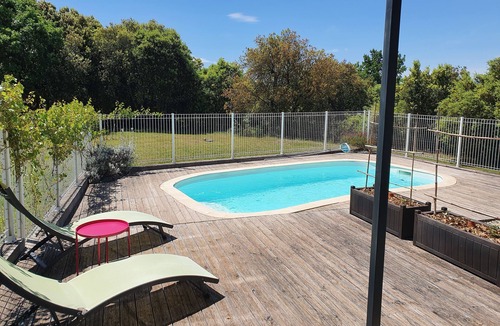 Viviers Villa | Quiet villa, sleeps 6, private pool